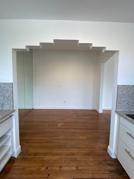 More Photos Of 901 Pennsylvania Ave, Miami Beach Apartments For Sale