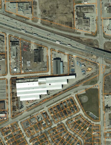More Photos Of 23 Smith St, St Catharines Manufacturing For Lease