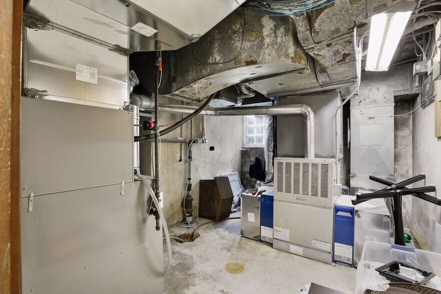 More Photos Of 800 N 42nd Ave, Minneapolis Medical For Lease