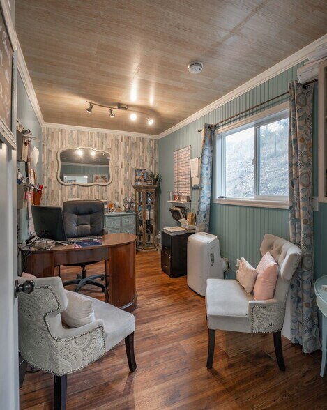 More Photos Of 2516 Willow Creek Rd, Prescott Freestanding For Sale