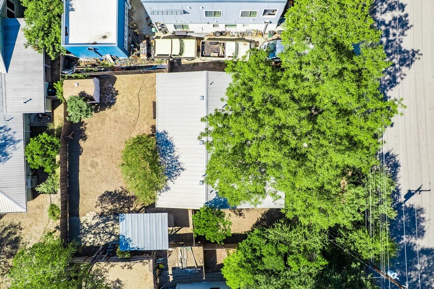 More Photos Of 2117 Shoalmont Dr, Austin Office Residential For Sale
