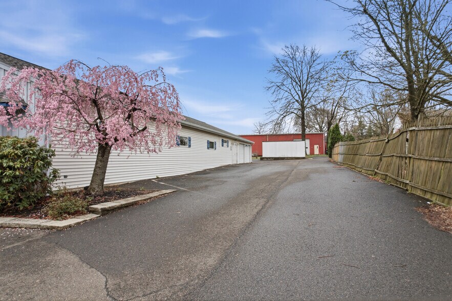 More Photos Of 105 High St, Dublin Flex For Sale