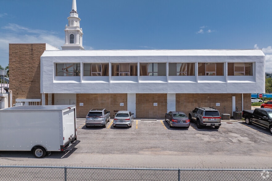 More Photos Of 1670 Main St, Sarasota Religious Facility For Sale