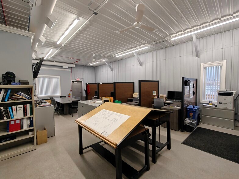 More Photos Of 3N381 Powis Rd, West Chicago Industrial For Lease