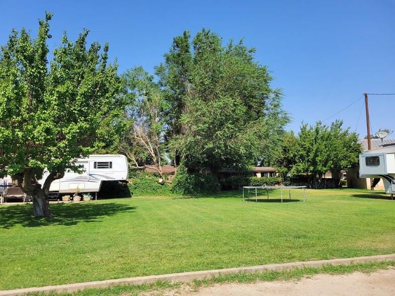 More Photos Of 41614 102nd St E, Palmdale Industrial For Lease