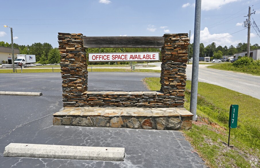 More Photos Of 117 Wortham St, Wadesboro Office Residential For Lease