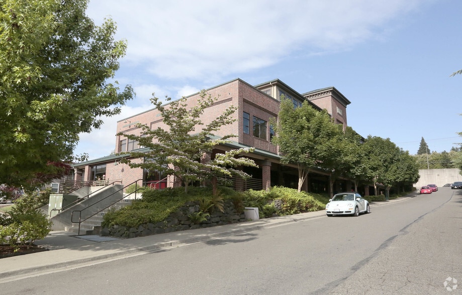 More Photos Of 300 Deschutes Way SW, Tumwater Office For Lease