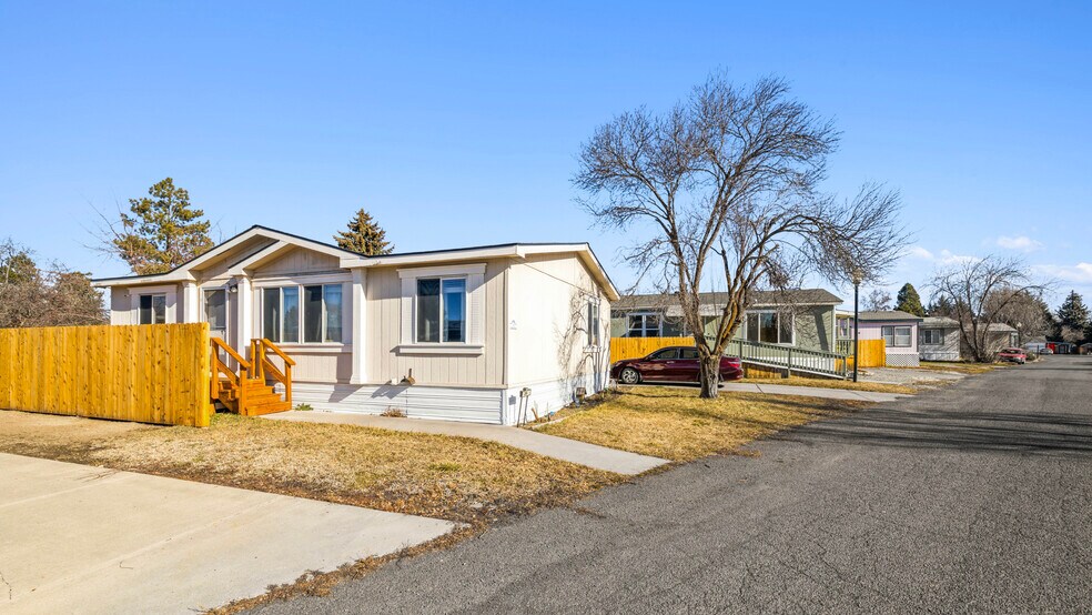 More Photos Of 4647 Winter Ave, Klamath Falls Manufactured Housing Mobile Home Park For Sale
