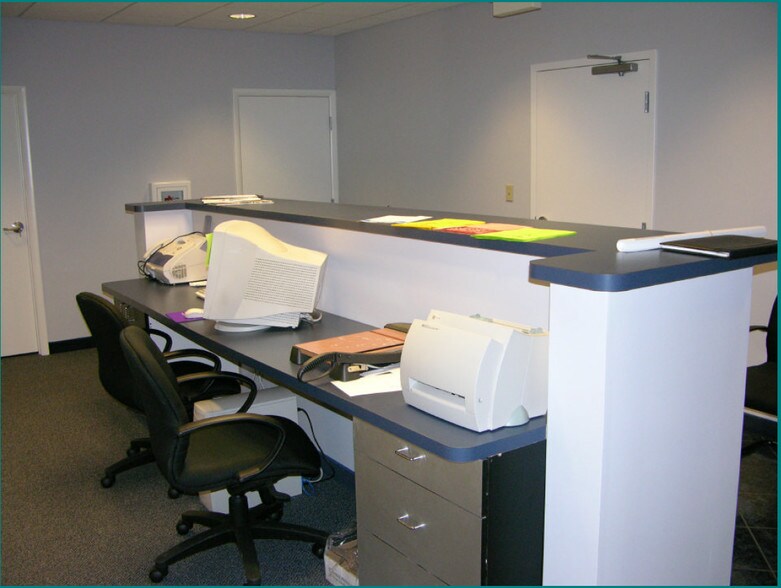 More Photos Of 5710 Bella Rose Blvd, Village of Clarkston Medical For Lease