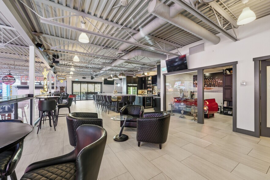 More Photos Of 935 Sherwood Ave, Coquitlam Warehouse For Sale