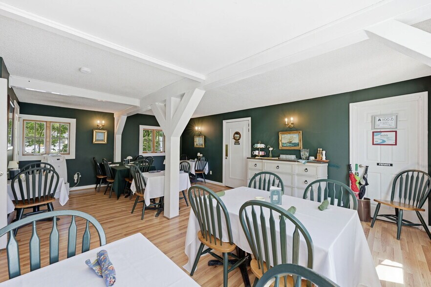 More Photos Of 508 Church St, Oriental Hospitality For Sale