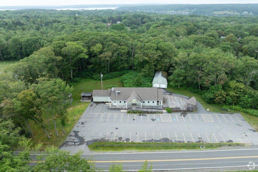 More Photos Of 2477 Bristol Rd, New Harbor Restaurant For Sale