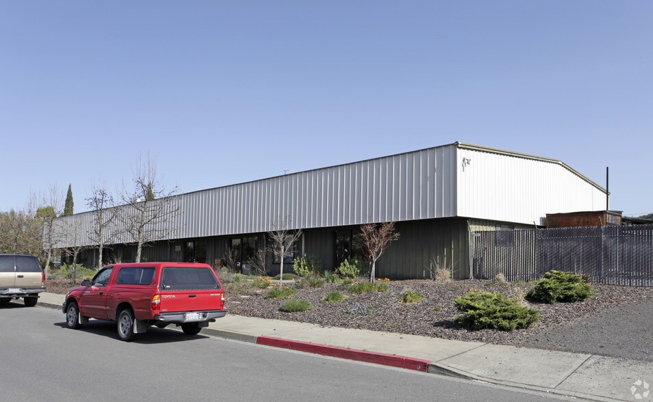More Photos Of 899 Dowdell Ln, Saint Helena Warehouse For Sale