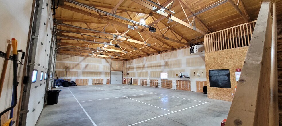 More Photos Of 3101 Vaughn Rd, Great Falls Flex For Sale