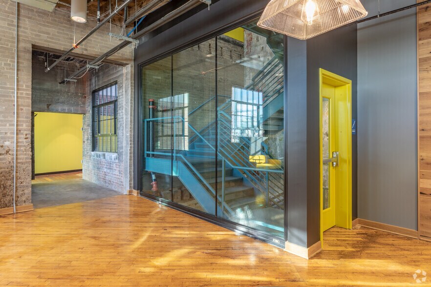 More Photos Of 37 W Cross St, Baltimore Office For Sale