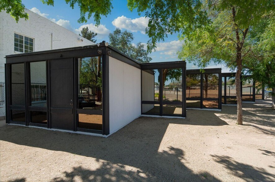 More Photos Of 4331 N 12th St, Phoenix Office Residential For Lease