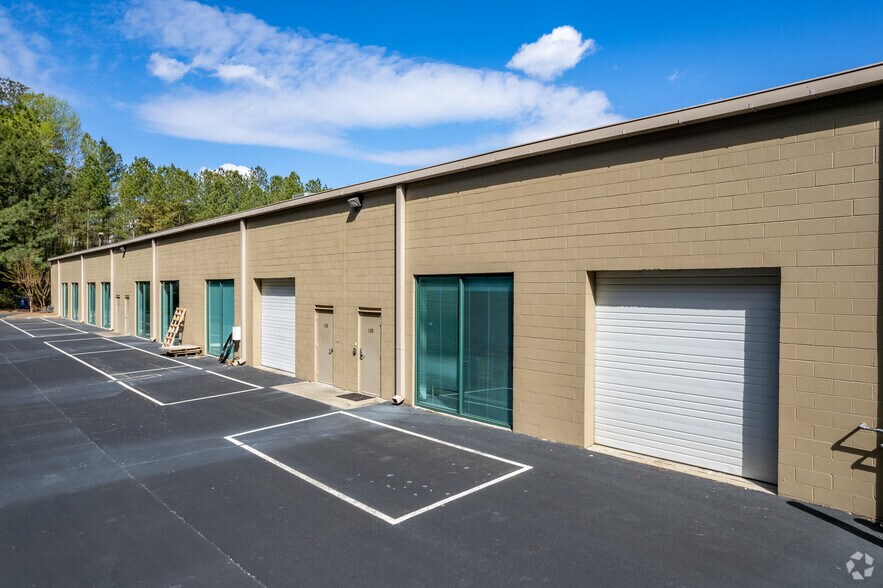 More Photos Of 1235 Old Alpharetta Rd, Alpharetta Light Distribution For Lease