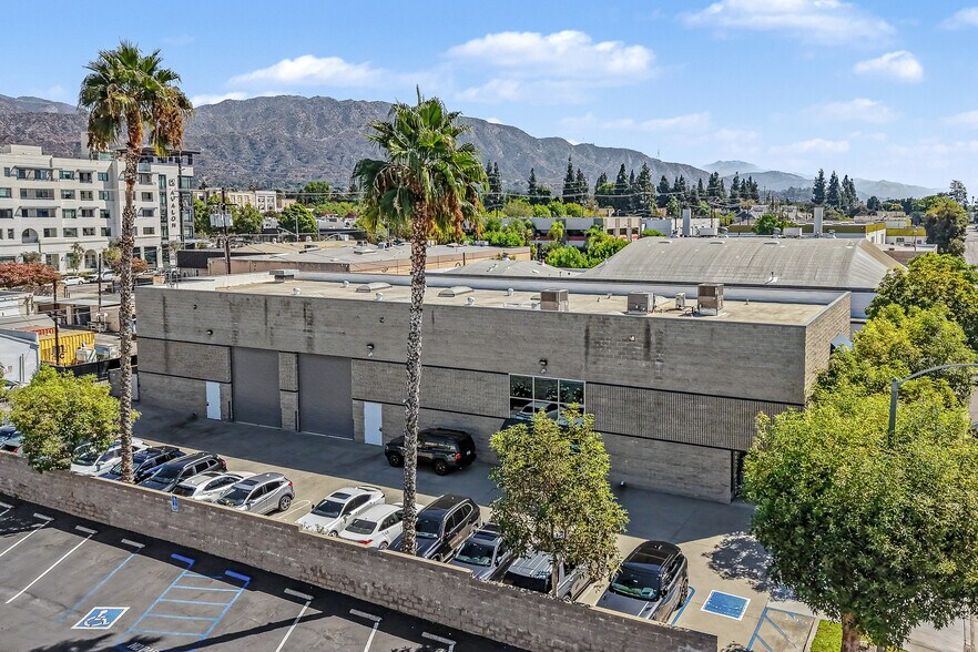 Primary Photo Of 125 W Maple Ave, Monrovia Service For Sale