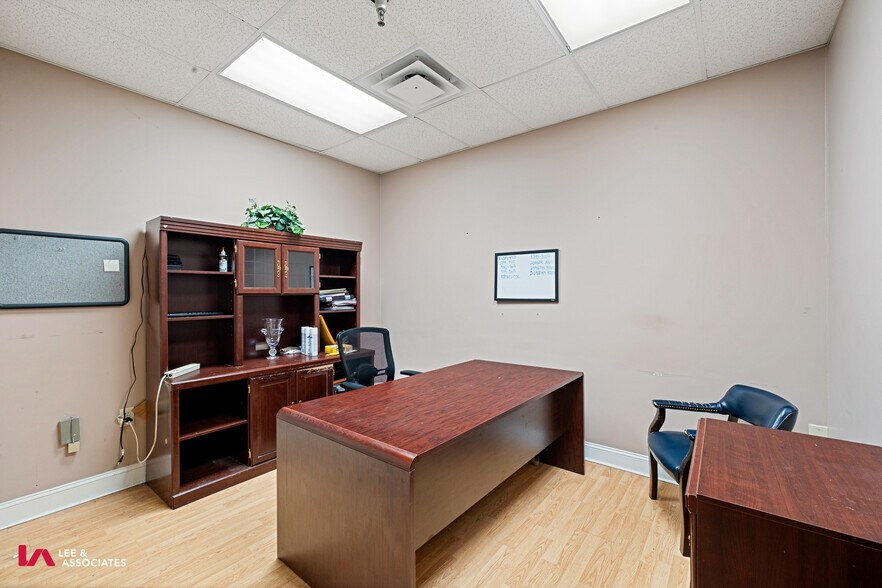 More Photos Of 1330 Atlanta Hwy, Madison Manufacturing For Sale