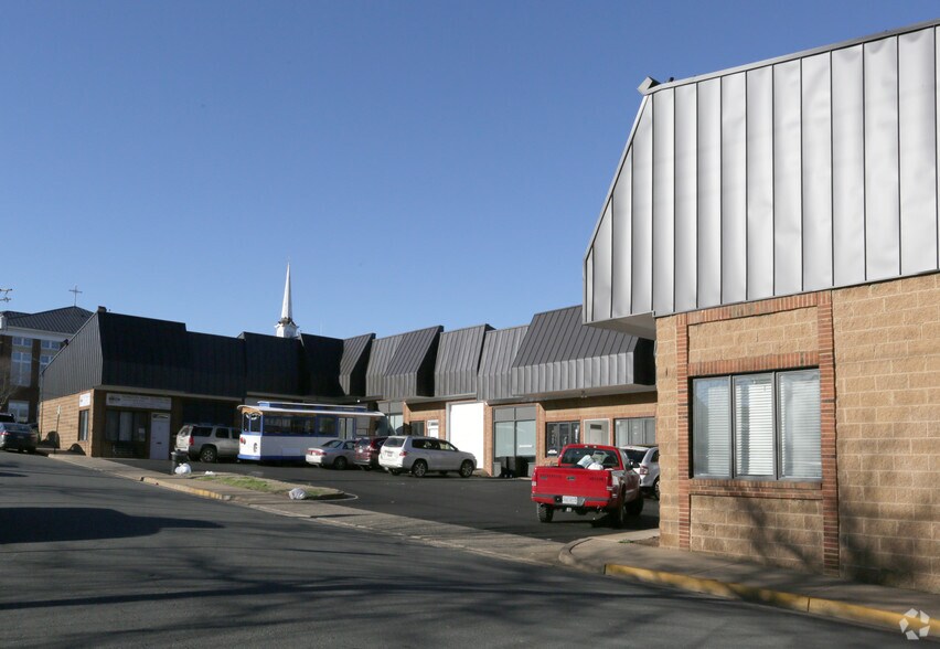 More Photos Of 40 N 5th St, Warrenton Office For Sale