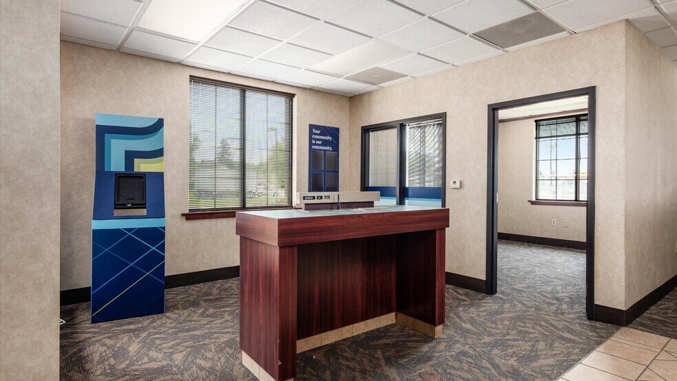 More Photos Of 220 E State St, Newcomerstown Bank For Sale