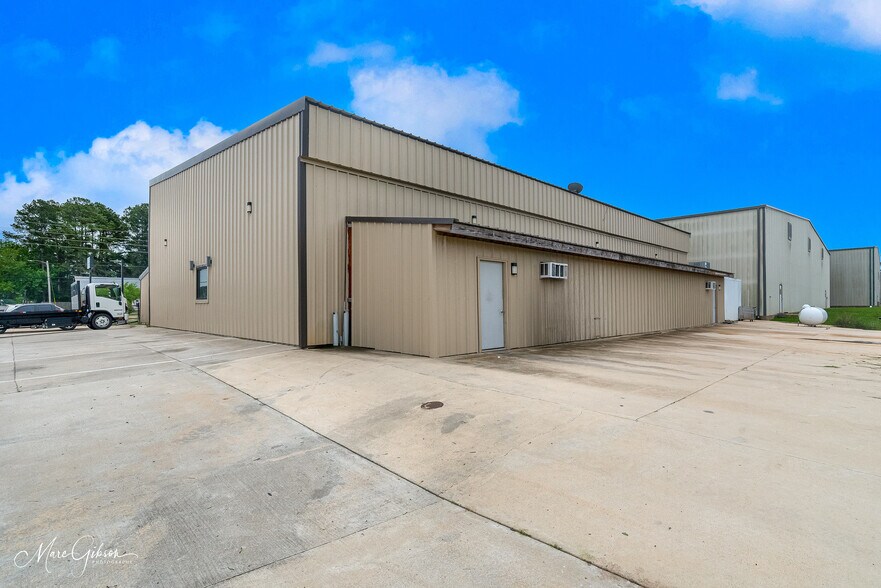 More Photos Of 9220 Wallace Lake Rd, Shreveport Storefront Retail Office For Sale
