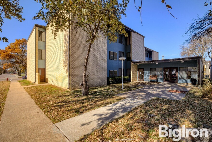 More Photos Of 130 S 5th St, Hebron Apartments For Sale