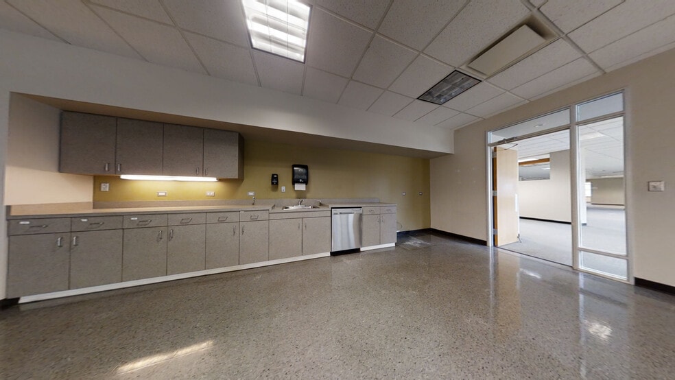 More Photos Of 2600 Green Rd, Ann Arbor Office For Lease