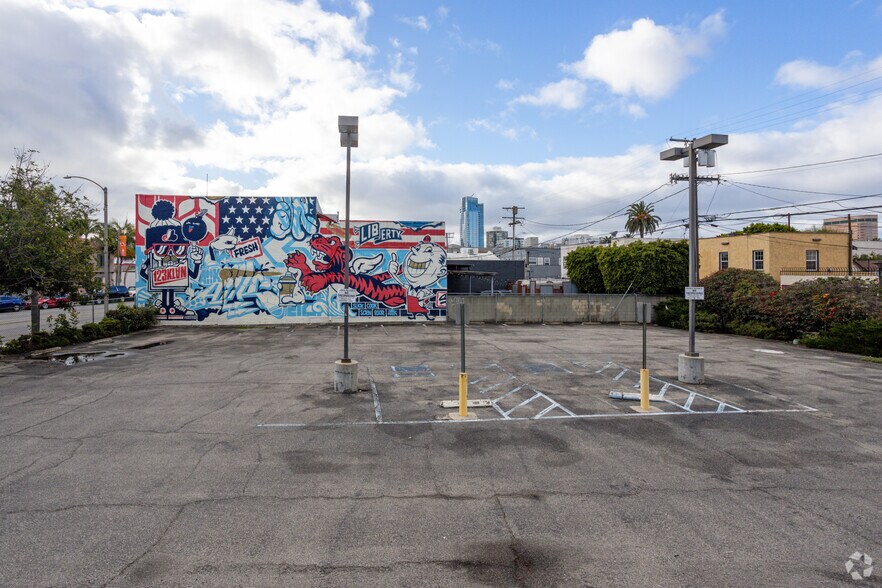 More Photos Of 832 E 5th St, Long Beach Land For Sale