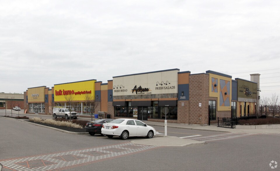 More Photos Of 3455-3549 Wyecroft Rd, Oakville Unknown For Lease