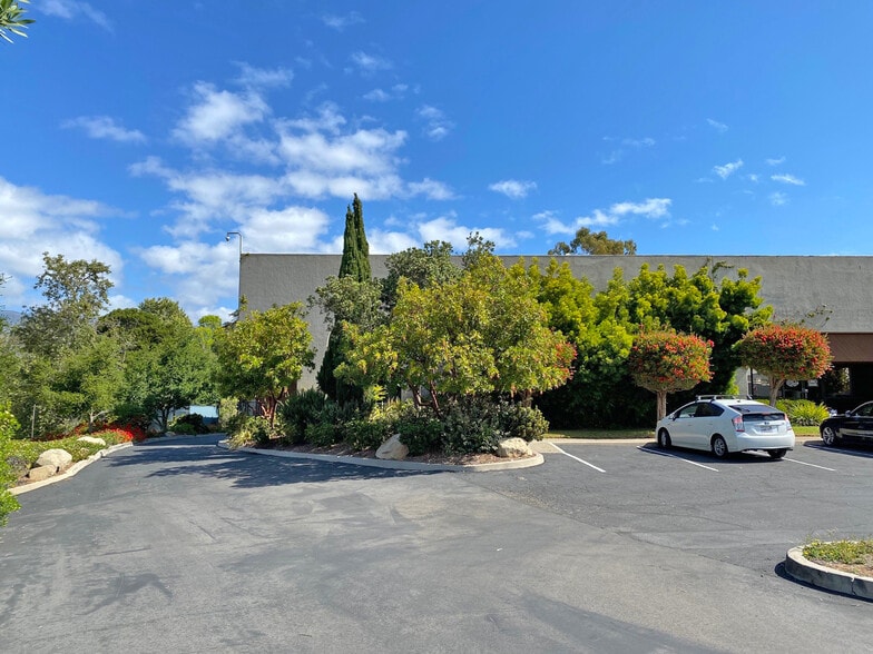 More Photos Of 6383 Rose Ln, Carpinteria Warehouse For Lease