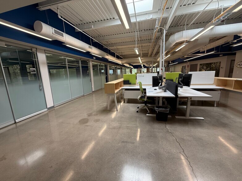 More Photos Of 50 Tower Ln, Avon Light Manufacturing For Lease