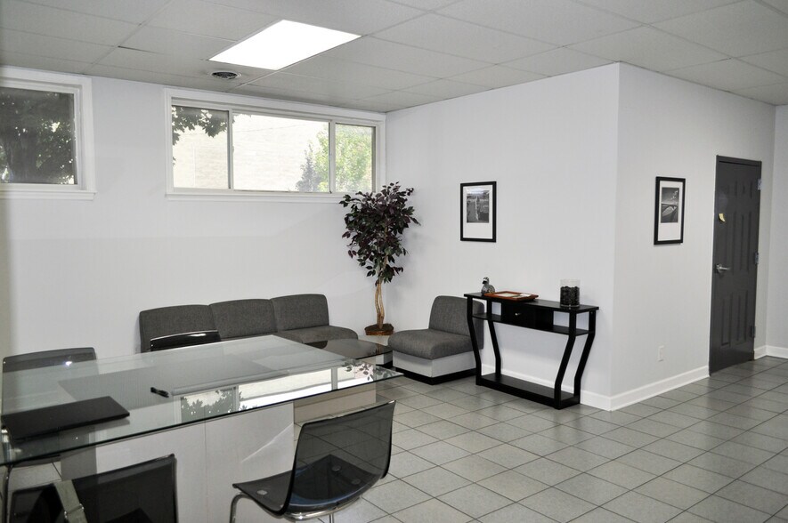 More Photos Of 3730 Holt Ave, Saint Louis Manufacturing For Sale