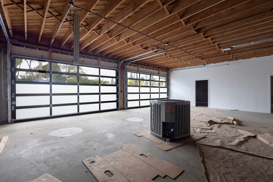 More Photos Of 8651-8655 Washington Blvd, Los Angeles Auto Repair For Lease