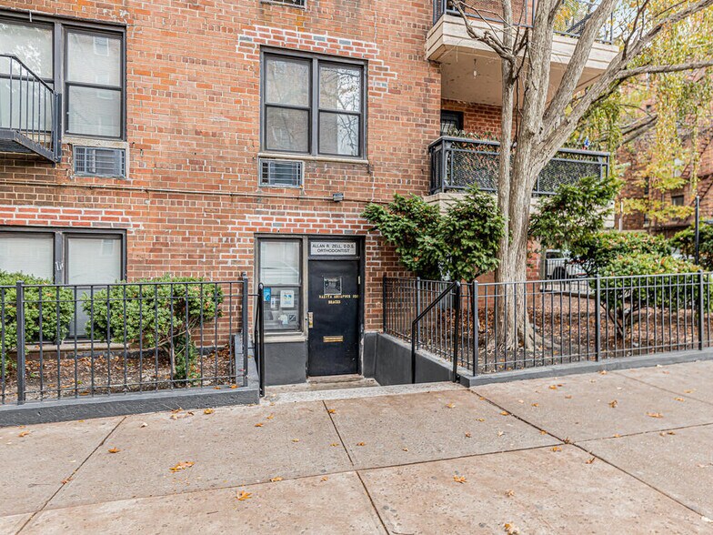 More Photos Of 665 Thwaites Pl, Bronx Apartments For Lease