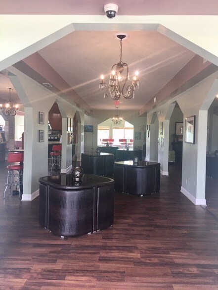 More Photos Of 1903 Grand Central Ave, Vienna General Retail For Sale