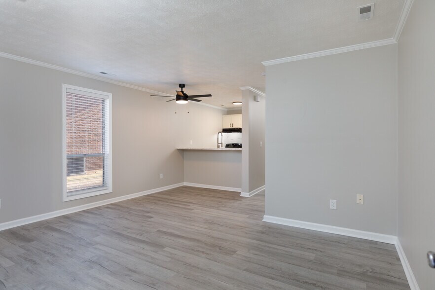 More Photos Of 5870 Century Oaks Dr, Fayetteville Apartments For Sale