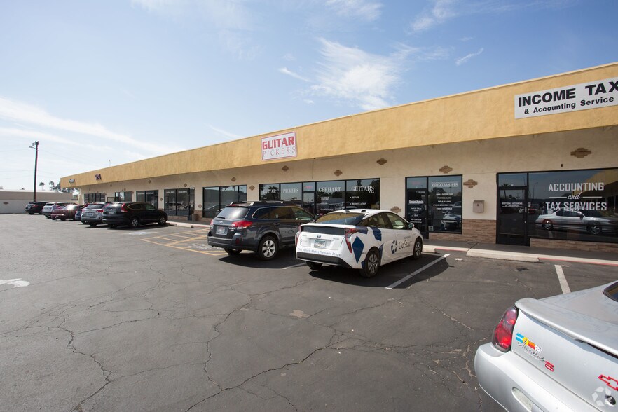 More Photos Of 2200 N Scottsdale Rd, Scottsdale Freestanding For Lease