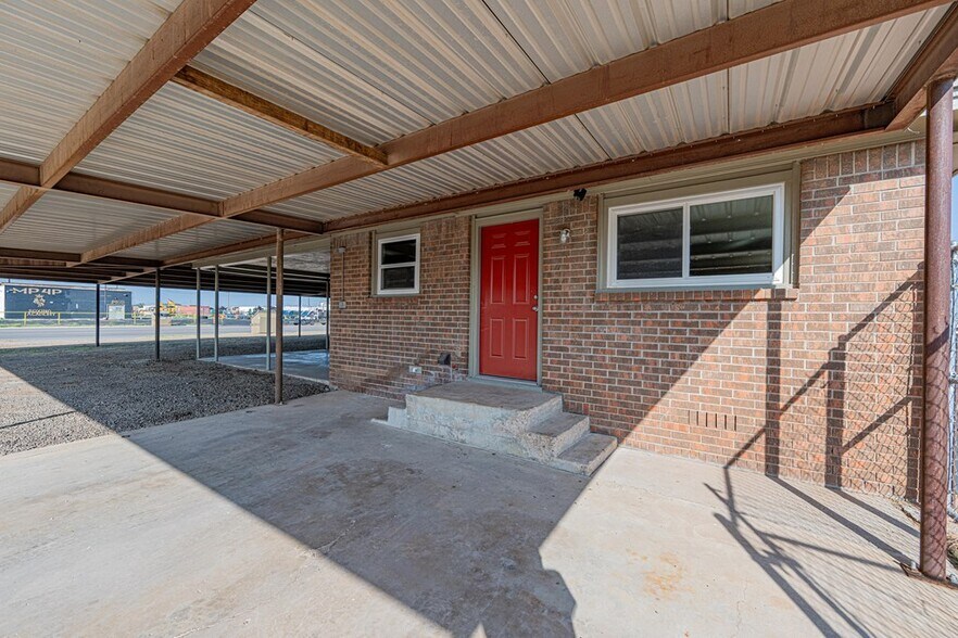 More Photos Of 1405 Garden City Hwy, Midland Office Residential For Sale