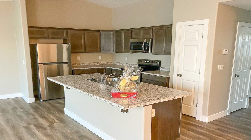 More Photos Of 100 E 1st South St, Mesquite Apartments For Sale