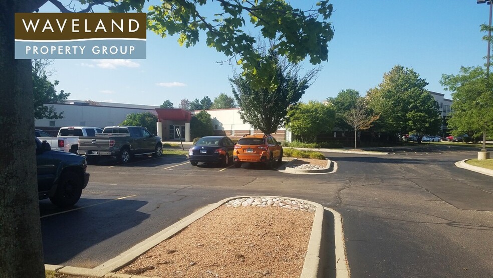More Photos Of 2350 Royal Blvd, Elgin Medical For Lease