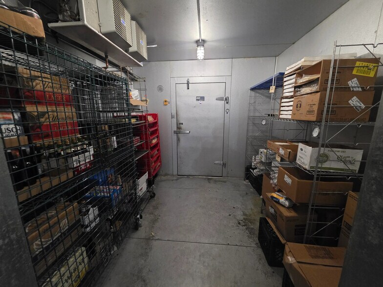 More Photos Of 415 Saint Louis Ave, Excelsior Springs Restaurant For Lease