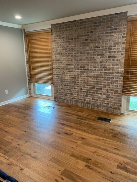 More Photos Of 10621 N Oak Hills Pky, Baton Rouge Medical For Sale