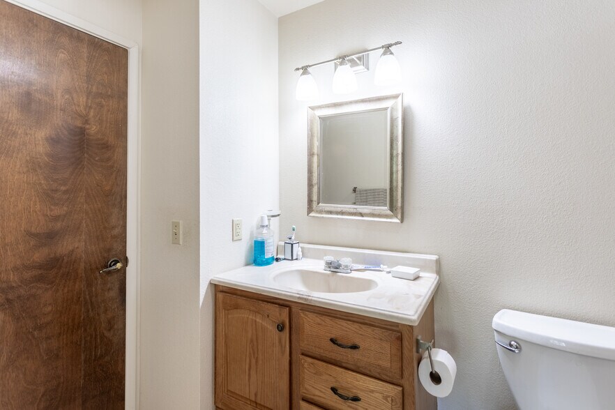 More Photos Of 2616 W Hillside Dr, Anderson Apartments For Sale