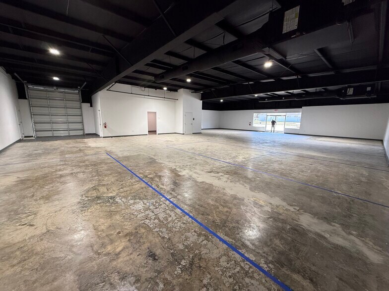 More Photos Of 5780 Dorchester Rd, Charleston Warehouse For Lease
