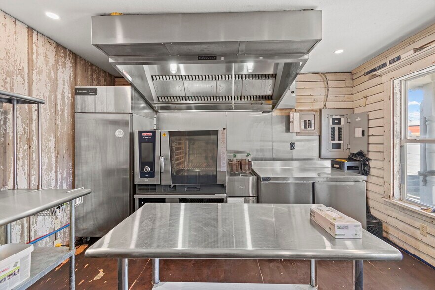 More Photos Of 519 Mason st, Carrollton Specialty For Sale