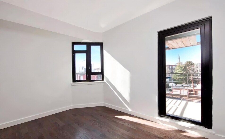 More Photos Of 186 Greenpoint Ave, Brooklyn Apartments For Lease