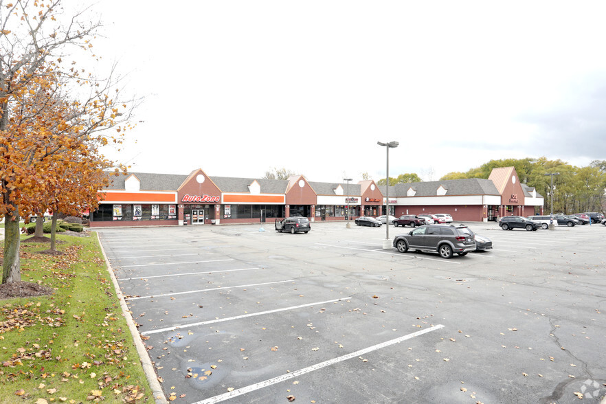 Primary Photo Of 46850-46922 Romeo Plank Rd, Macomb Township Unknown For Lease