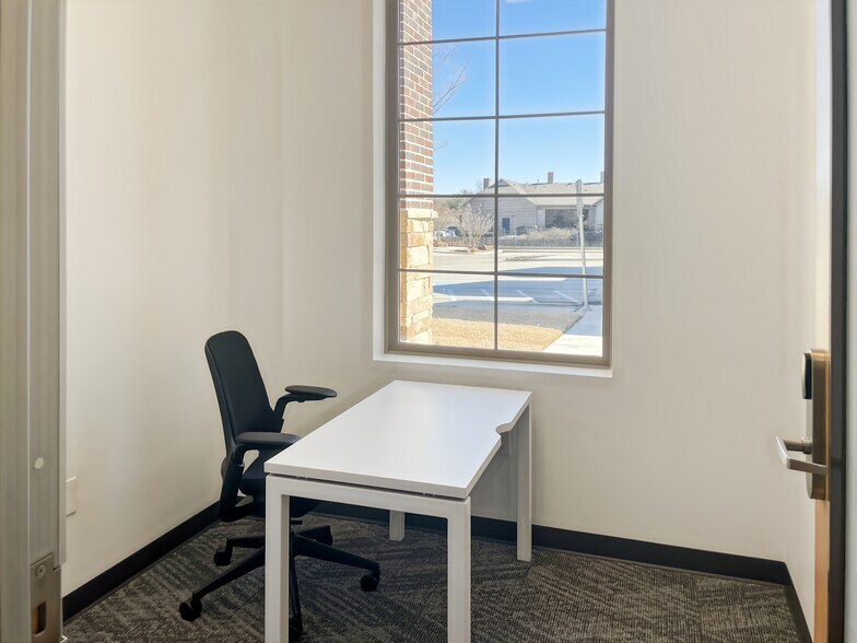 More Photos Of 3921 Long Prairie Rd, Flower Mound Coworking Space