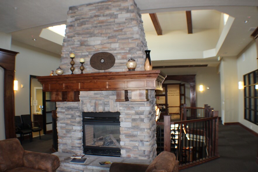 More Photos Of 2620 Commercial Way, Rock Springs Medical For Lease